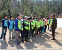 铁路局机务段青年员工进行拓展训练锻炼意志