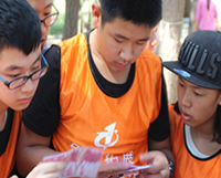 第十九中学组织学生参加拓展训练