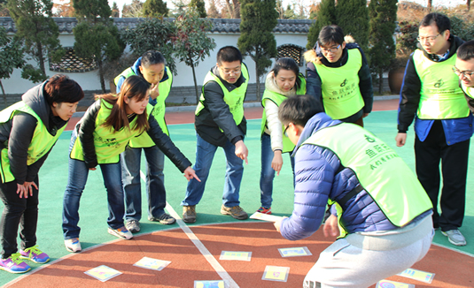 极速60秒-场地拓展训练项目
