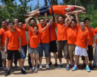 拓展训练中感悟击鼓颠球