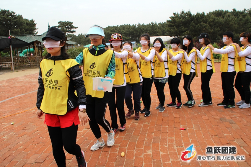 团队贪吃蛇-场地拓展训练项目