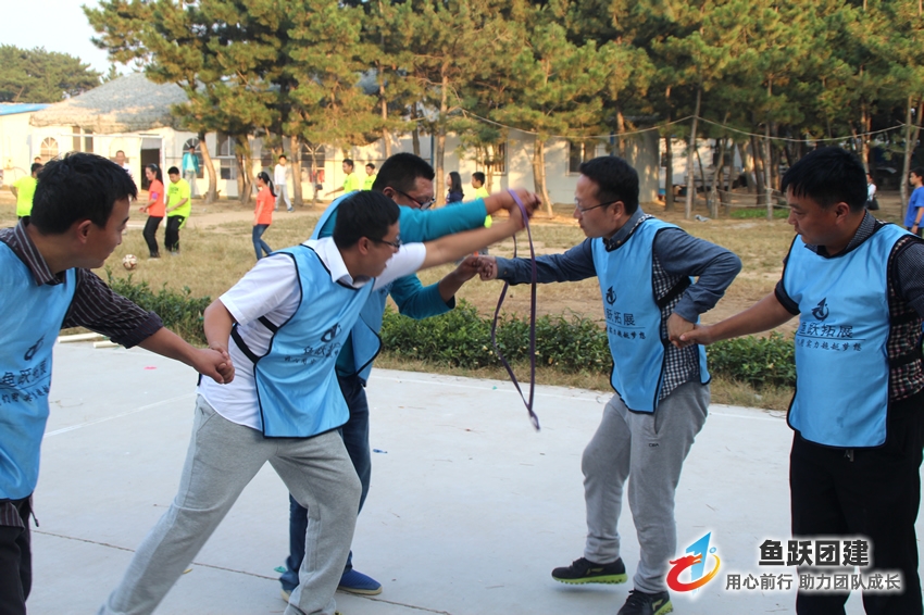 一圈到底-青岛场地拓展训练项目
