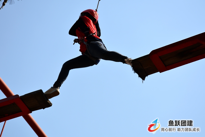 高空断桥-平度高空拓展训练项目